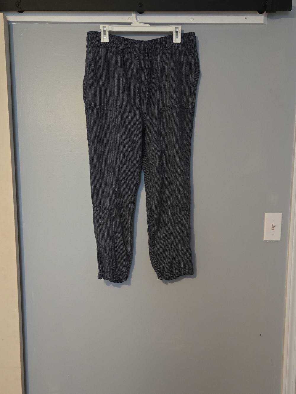 Time and Tru Women's Linen Navy Blue Cropped Drawstring Pants